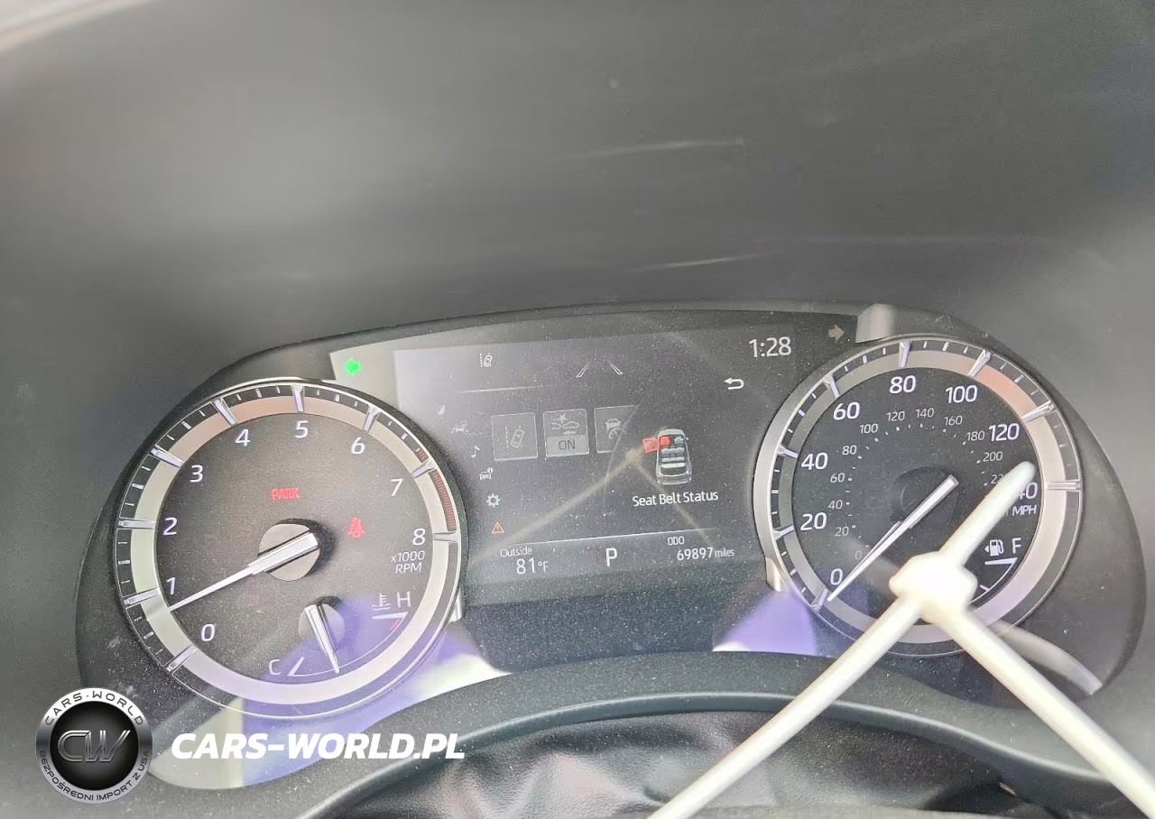 2022 Toyota Highlander Xle VIN:5TDGZRAHXNS555782 - 9