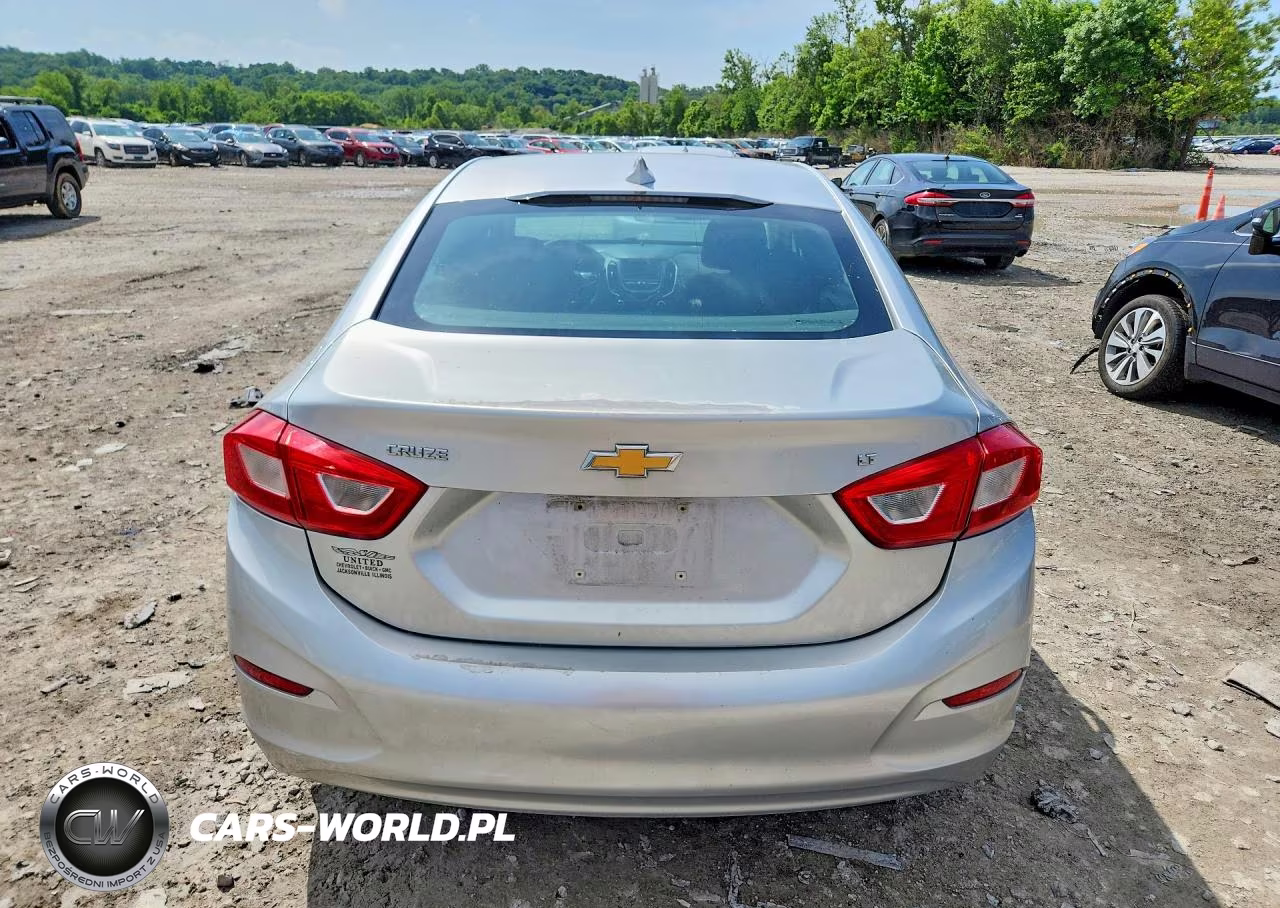 2017 Chevrolet Cruze Lt VIN:1G1BE5SM6H7246683 - 6