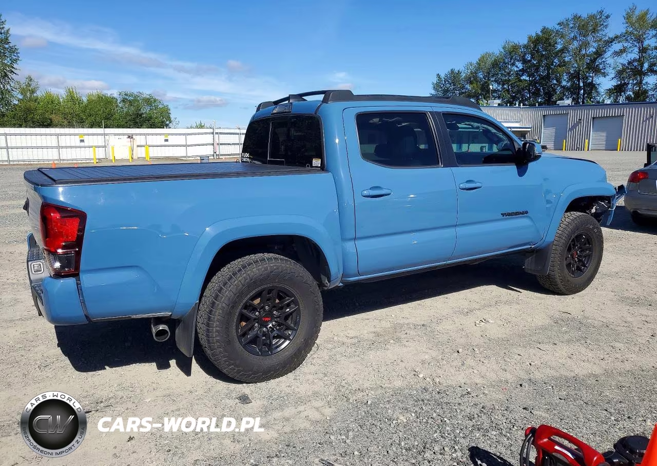 2019 Toyota Tacoma Trd Sport VIN:3TMCZ5AN4KM280595 - 3