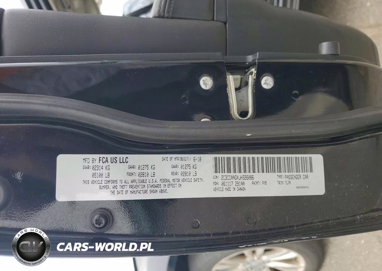 2018 Chrysler 300 Touring VIN:2C3CCAAGXJH326086 - 13