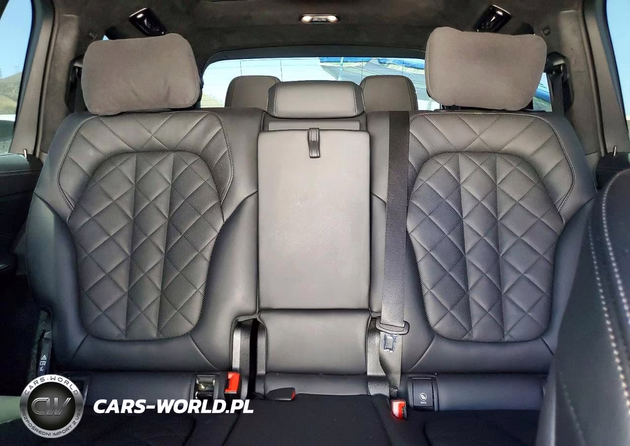 2023 BMW X7 xDrive40I VIN:5UX23EM05P9P84249 - 10