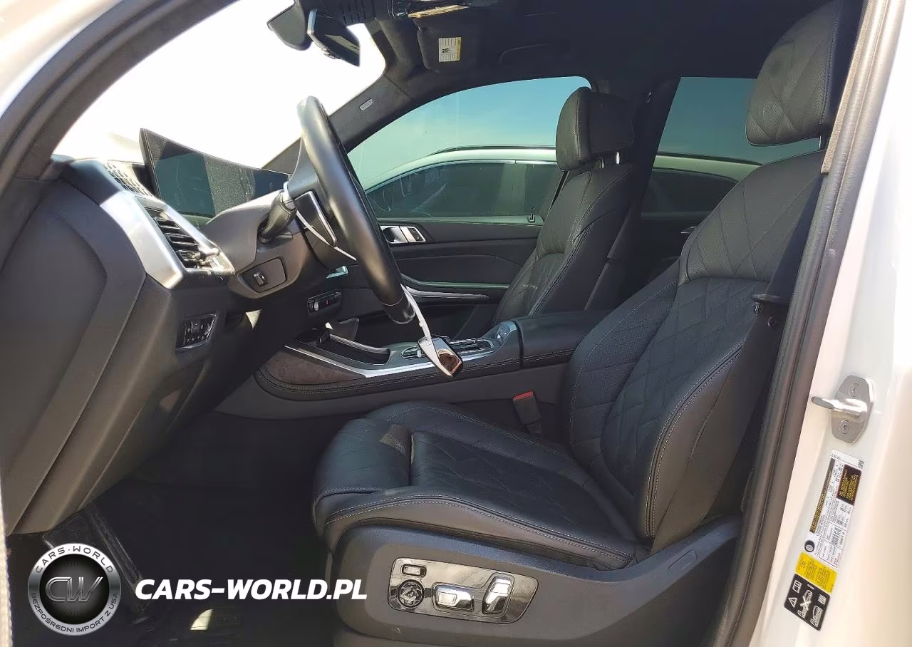 2023 BMW X7 xDrive40I VIN:5UX23EM05P9P84249 - 7