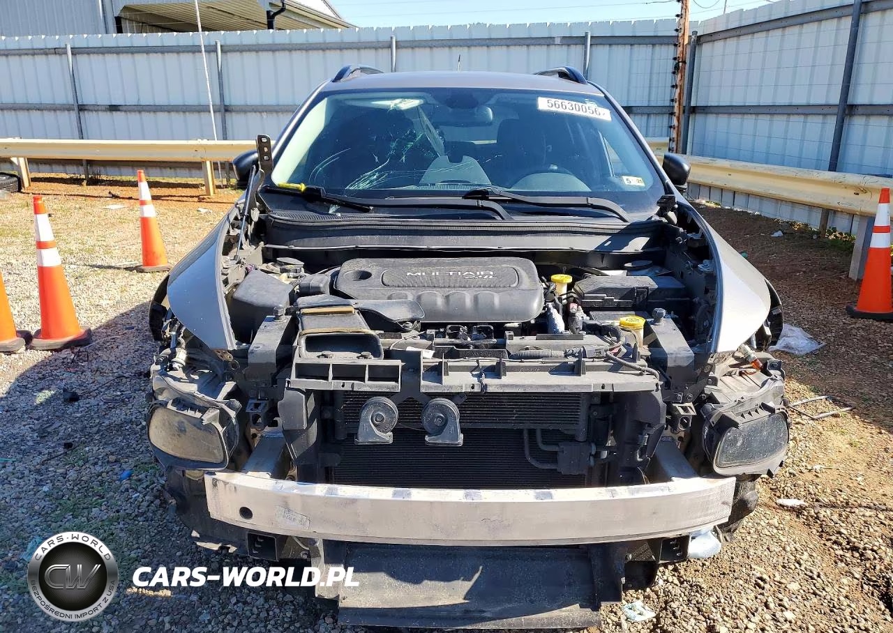 2016 Jeep Cherokee Sport VIN:1C4PJMAB0GW244886 - 5