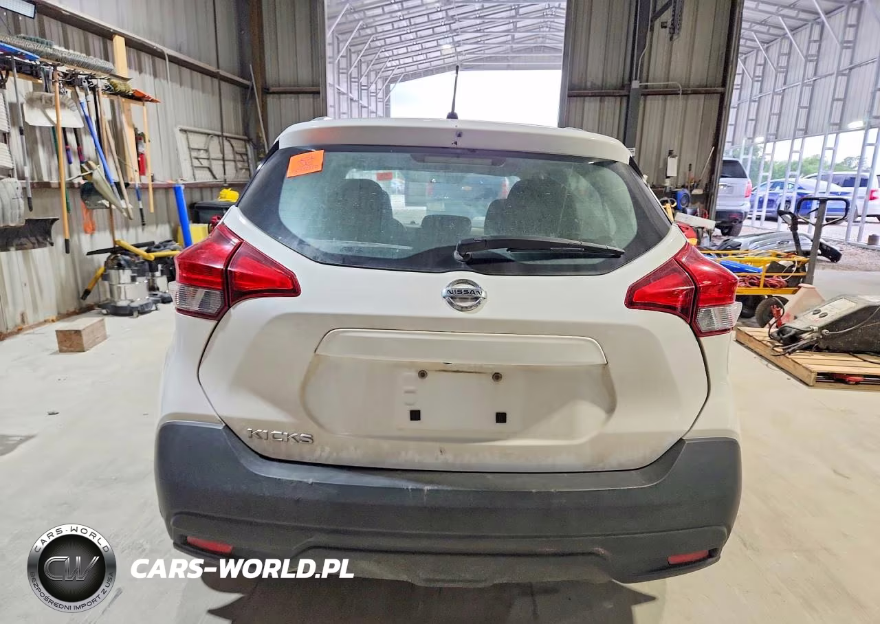 2018 Nissan Kicks S VIN:3N1CP5CU0JL508142 - 6