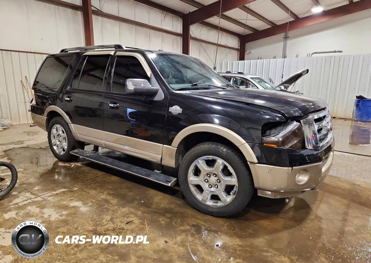 2013 Ford Expedition Xlt VIN:1FMJU1J50DEF13357 - 4