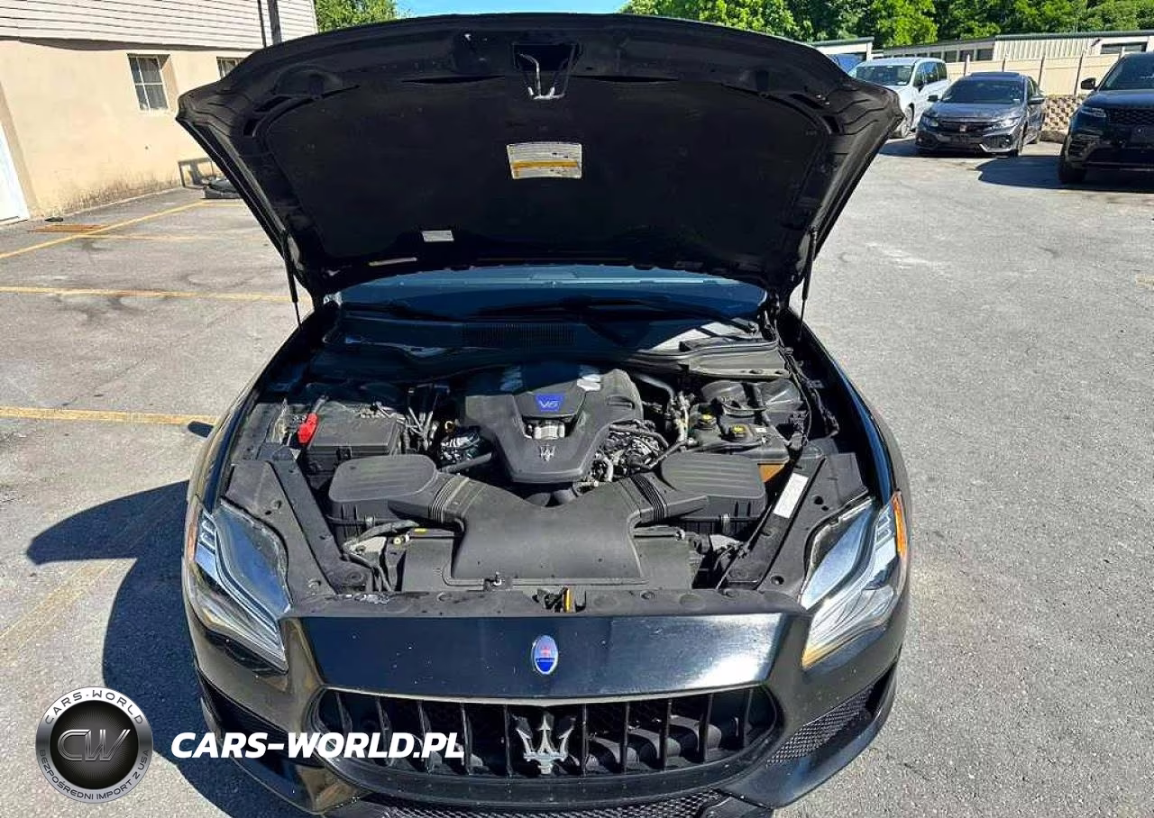 2018 Maserati Quattroporte S VIN:ZAM56YRS3J1285288 - 8