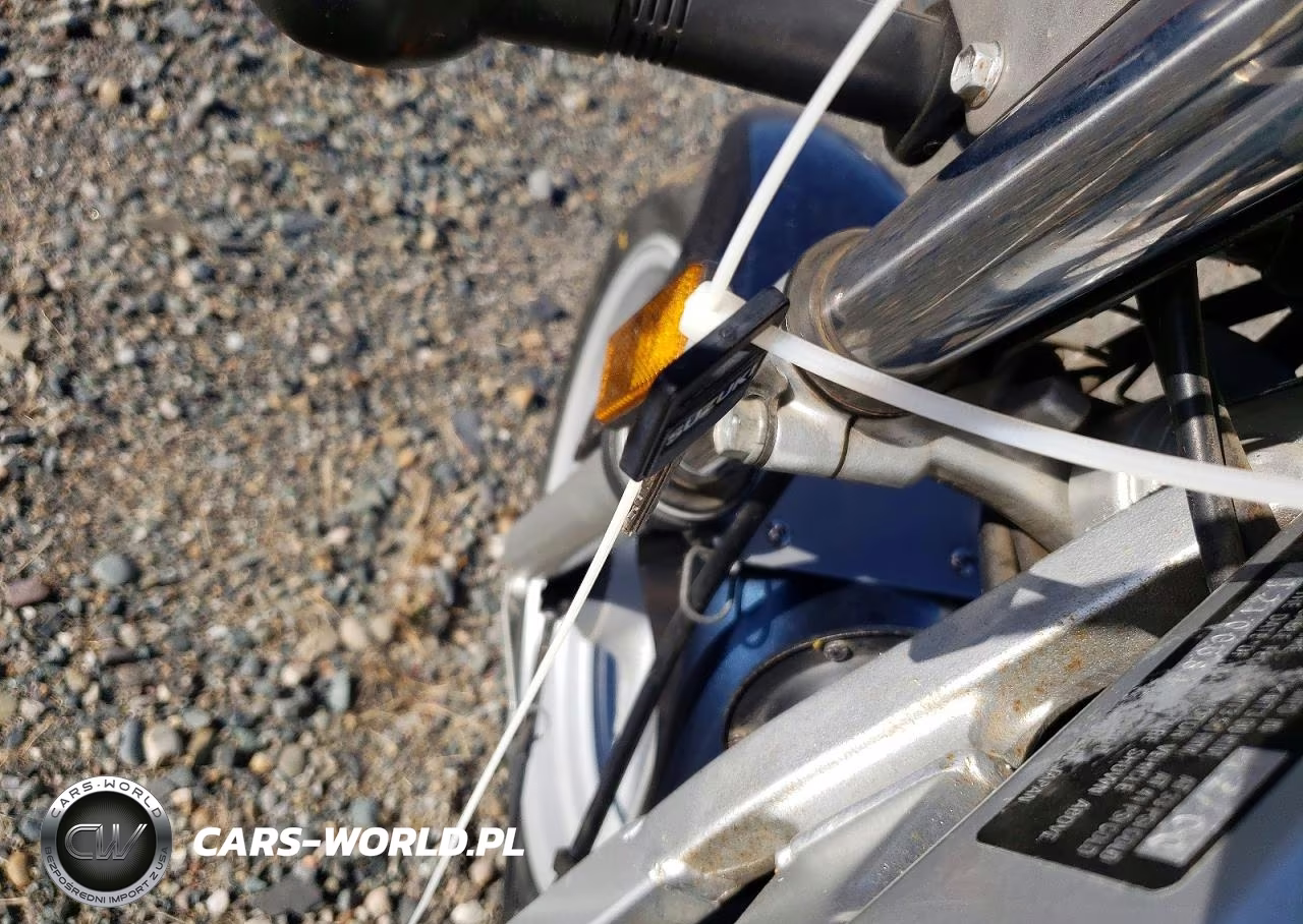 2001 Suzuki Gs500 VIN:JS1GM51A712100684 - 8