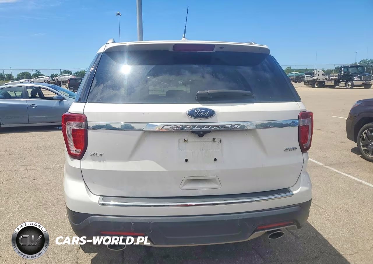 2018 Ford Explorer Xlt VIN:1FM5K8D85JGB25126 - 6