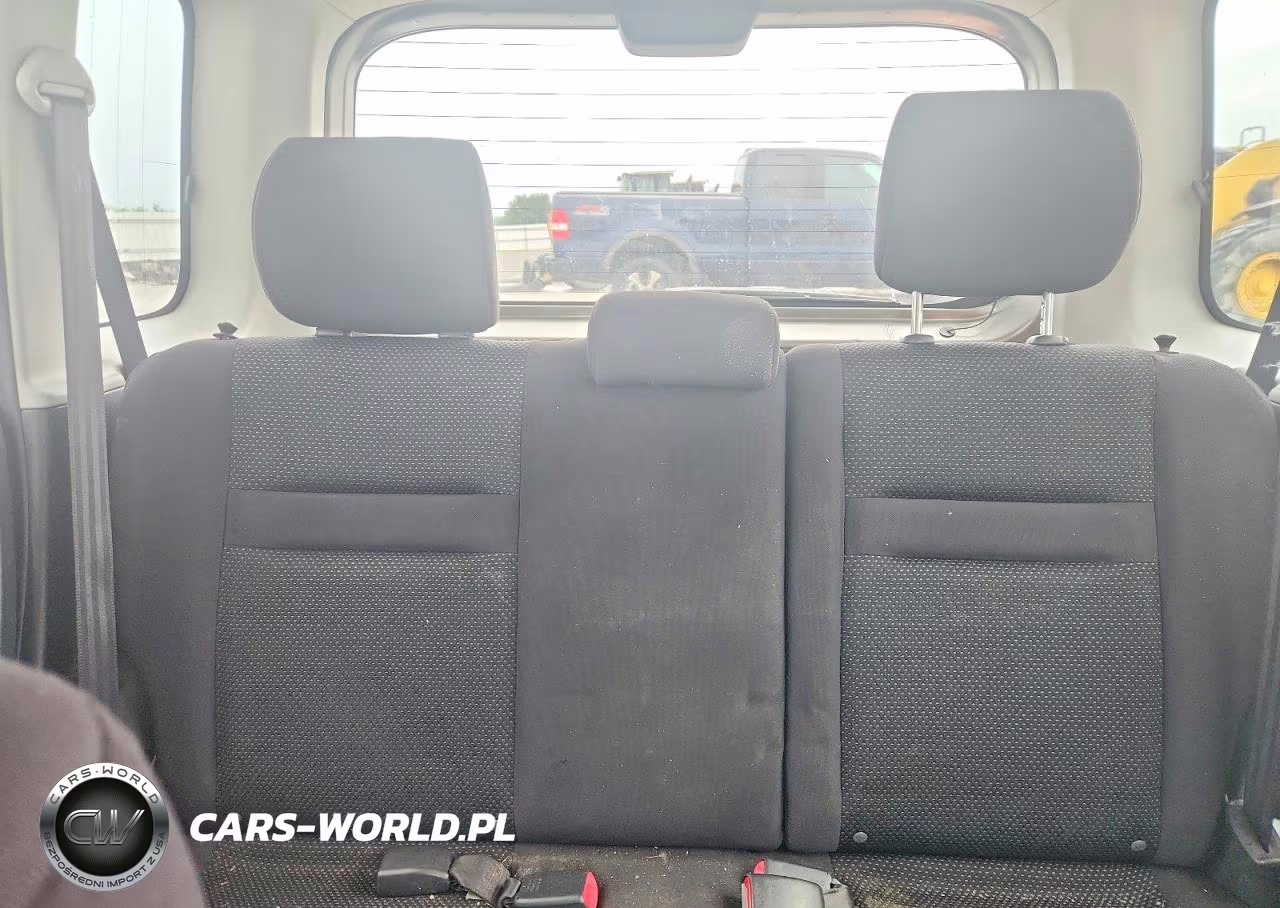 2005 Toyota Scion Xb VIN:JTLKT334150207900 - 10