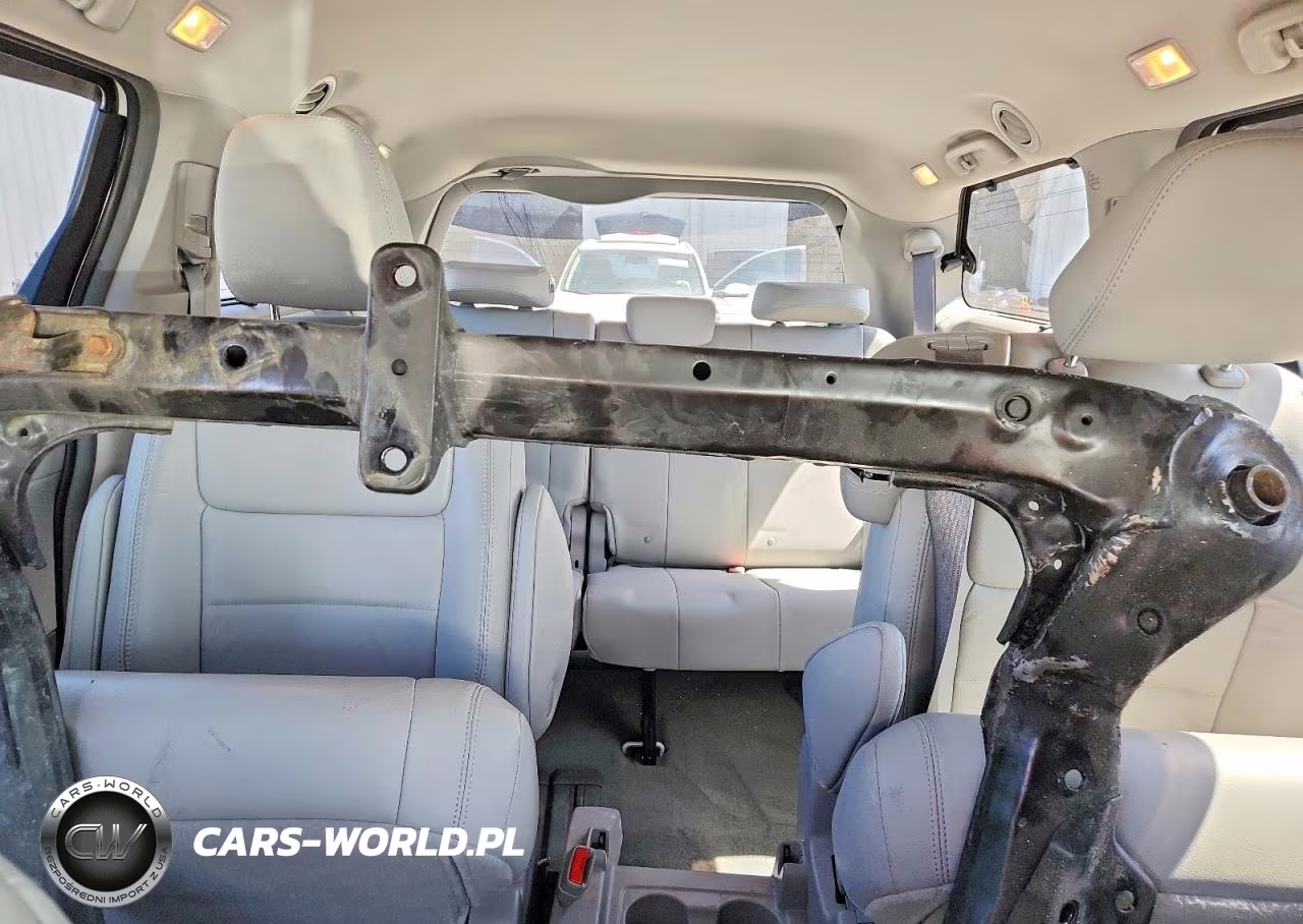 2017 Toyota Sienna Xle 8-Passenger VIN:5TDYZ3DC1HS896381 - 10