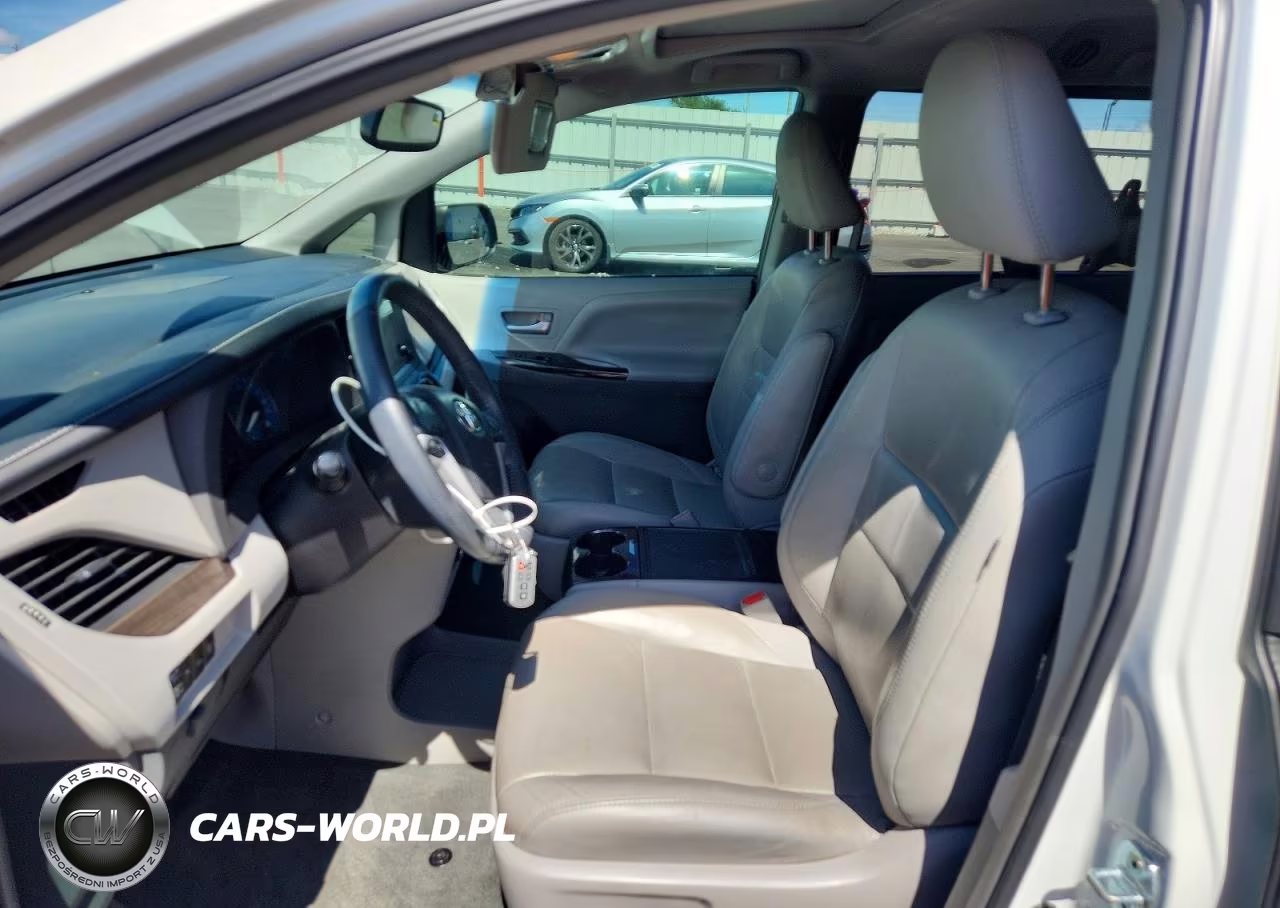 2017 Toyota Sienna Xle 8-Passenger VIN:5TDYZ3DC1HS896381 - 7