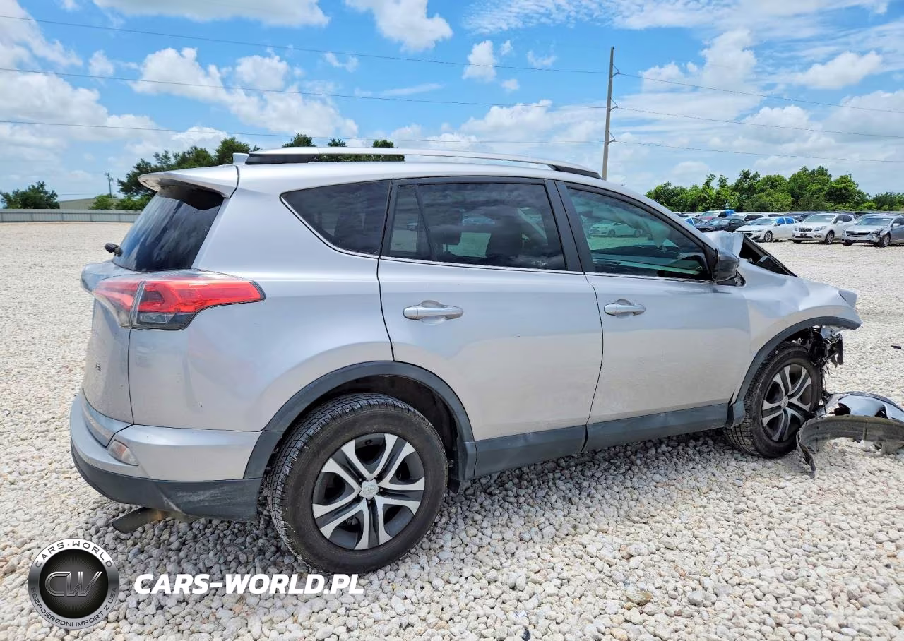 2017 Toyota Rav4 Le VIN:2T3ZFREV6HW333129 - 3