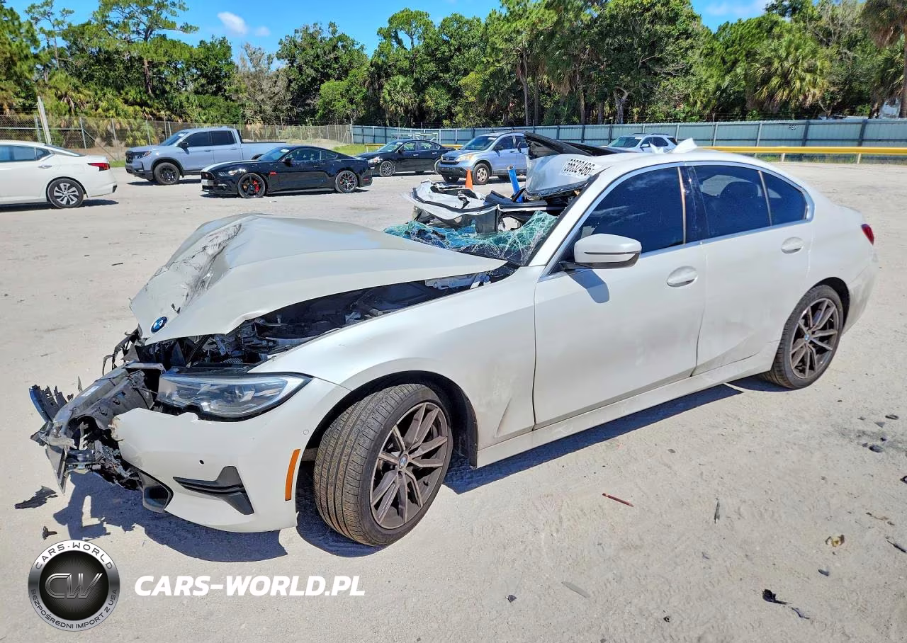 2022 BMW 330I – zdjęcie 1 z 12