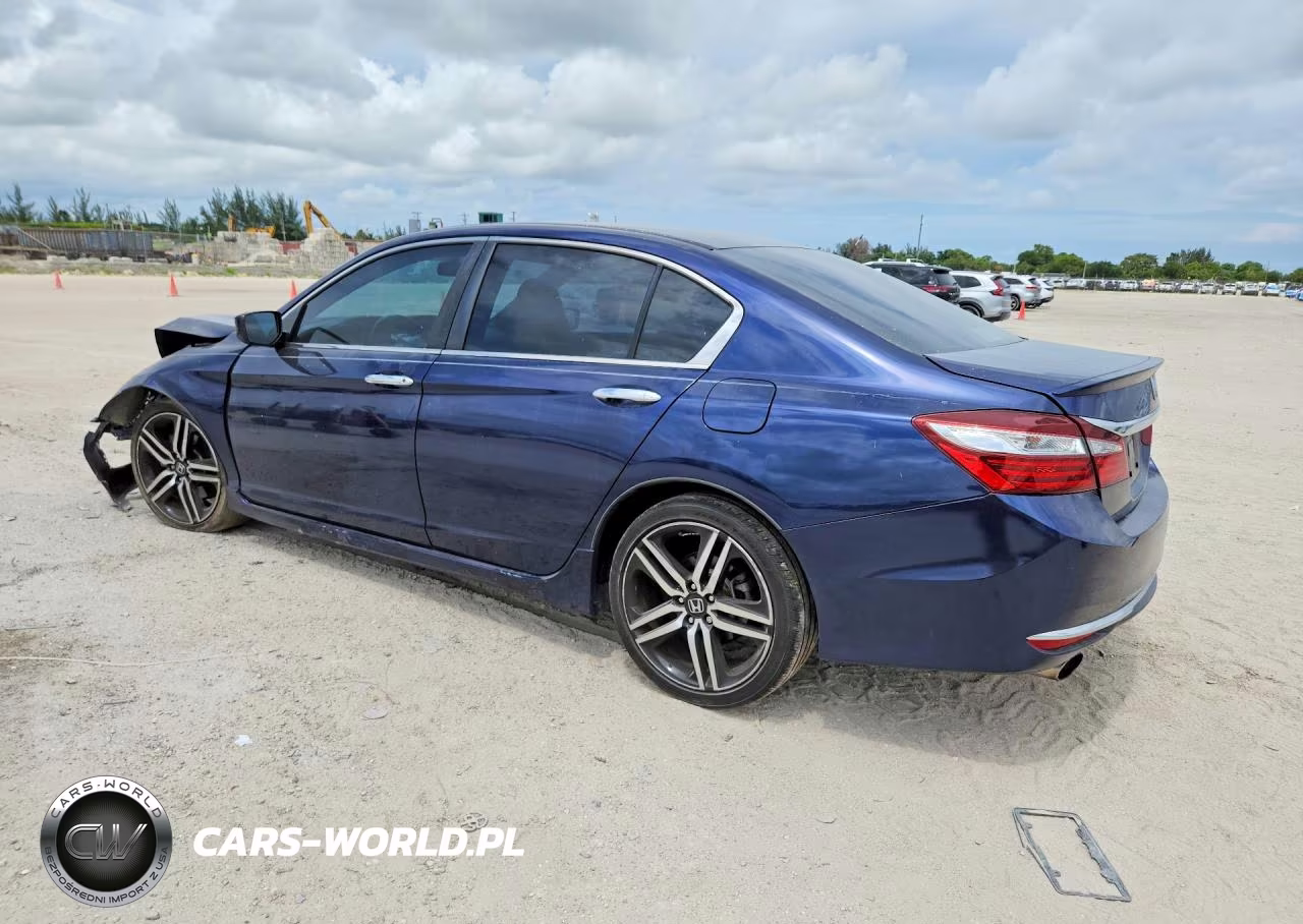 2017 Honda Accord Sport VIN:1HGCR2F53HA068995 - 2