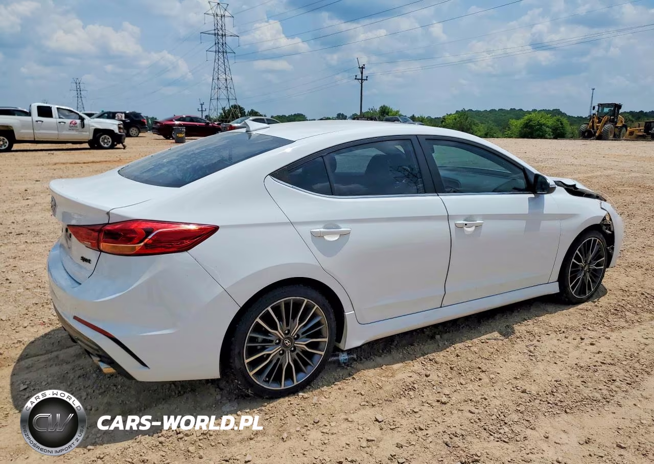 2018 Hyundai Elantra Sport VIN:KMHD04LB9JU553872 - 3
