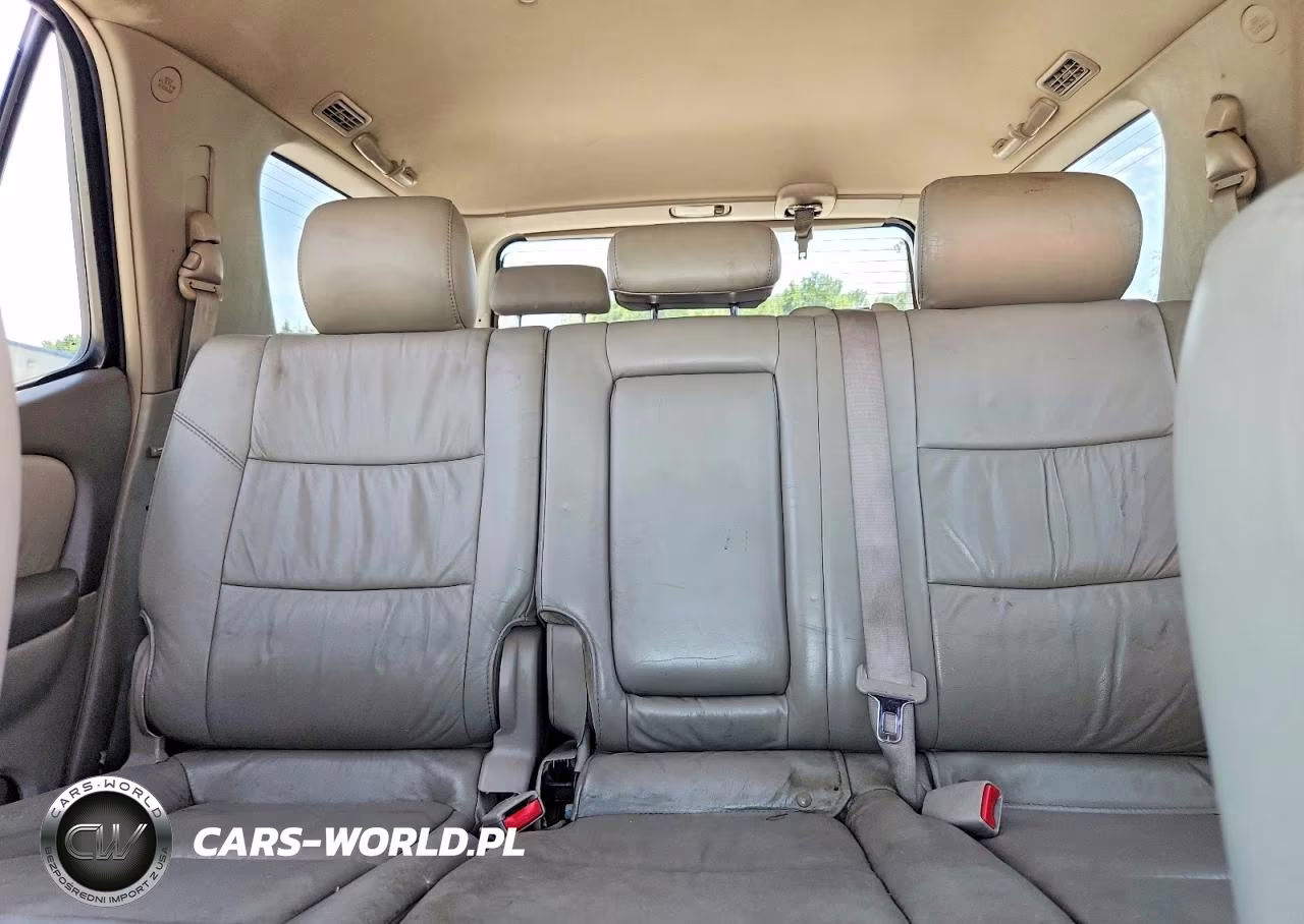 2005 Toyota Sequoia Limited VIN:5TDBT48A45S252164 - 10