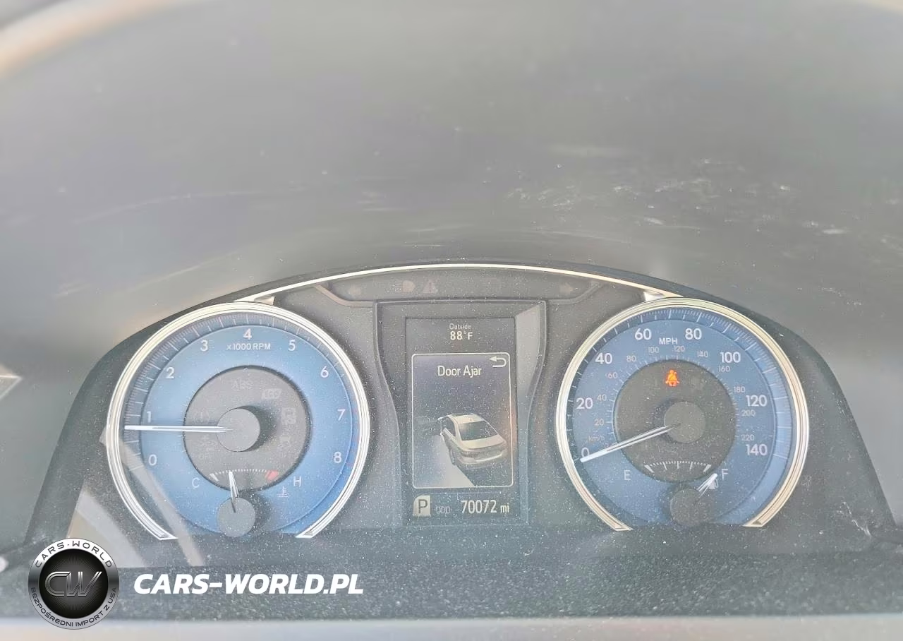 2017 Toyota Camry Le VIN:4T1BF1FKXHU795290 - 9