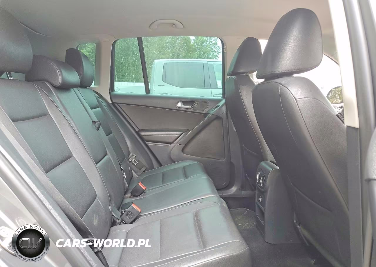 2012 VOLKSWAGEN TIGUAN S VIN:WVGAV7AX7CW078203 - 11