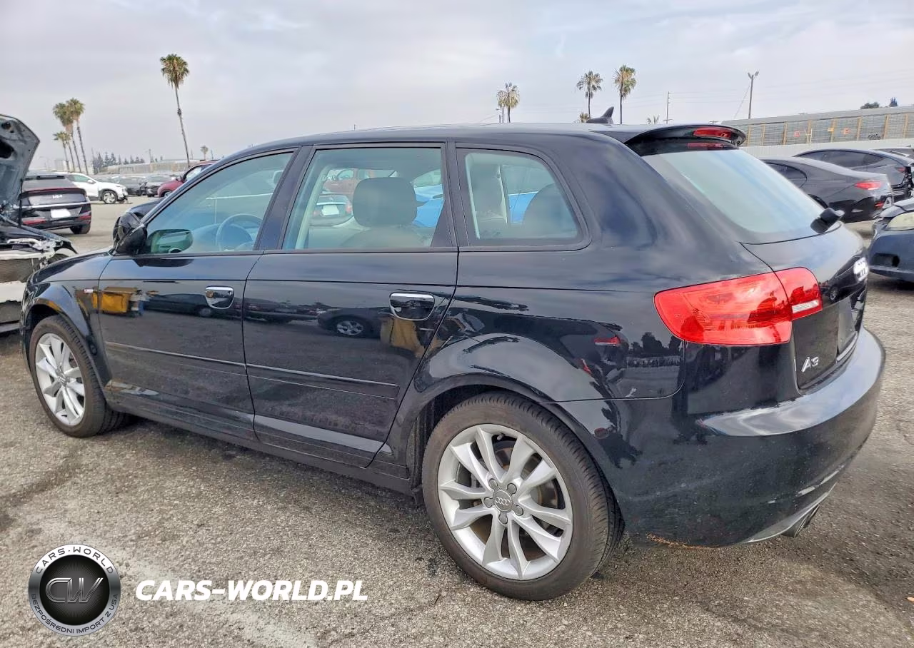 2012 Audi A3 Premium VIN:WAUBFAFM7CA009541 - 4