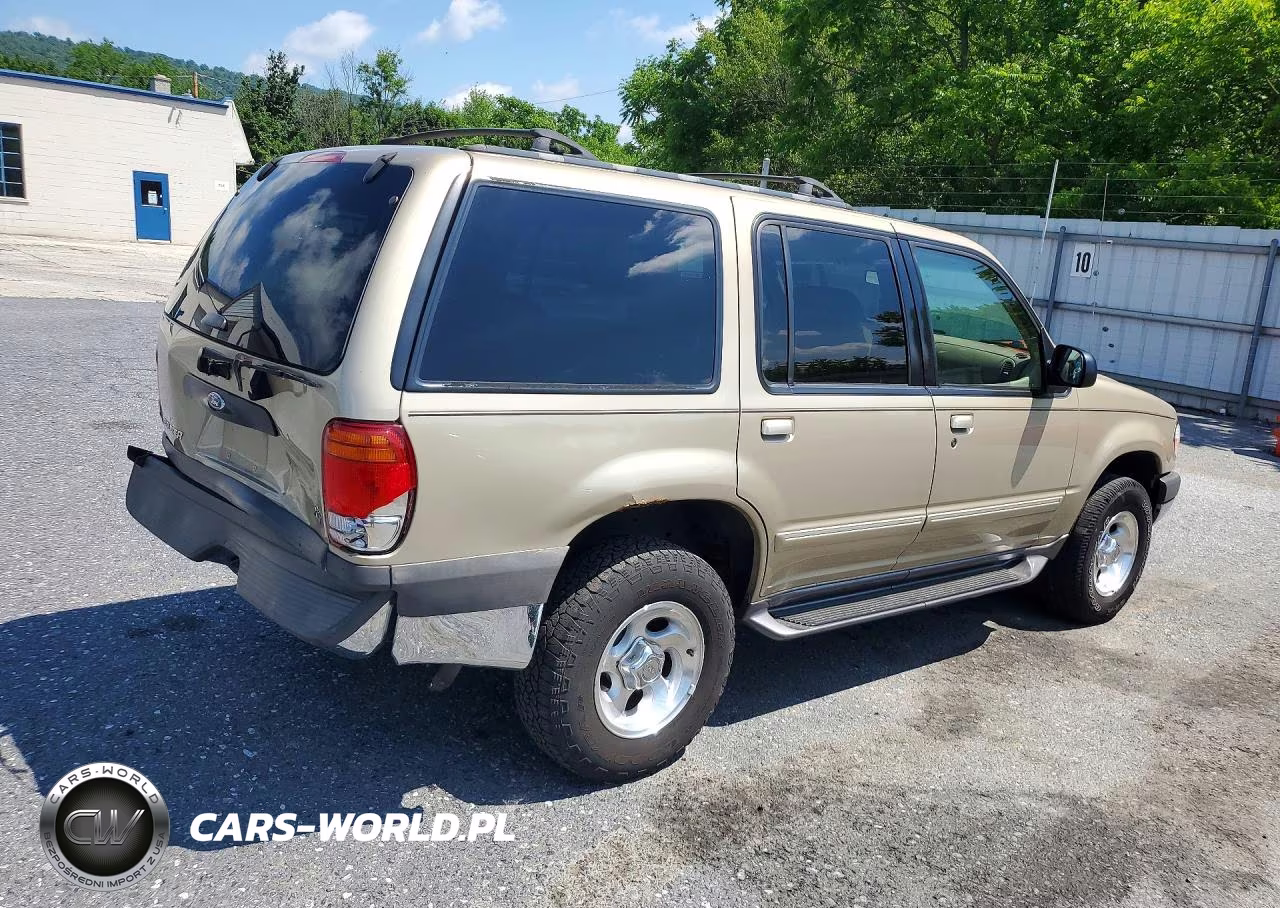 2000 Ford Explorer Xlt VIN:1FMZU73E9YZC59245 - 3