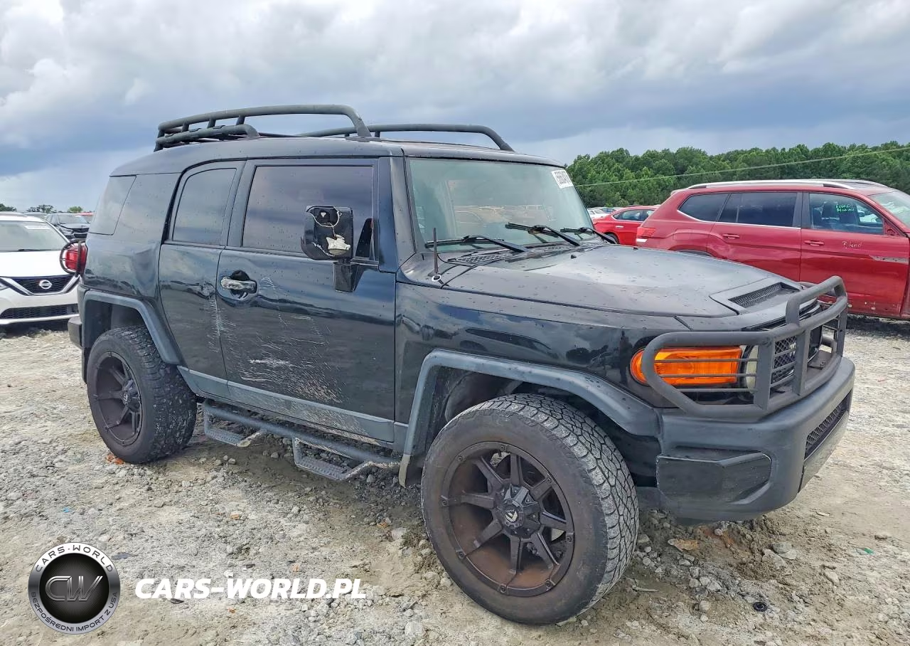 2007 Toyota Fj Cruiser Base VIN:JTEZU11F570009318 - 4