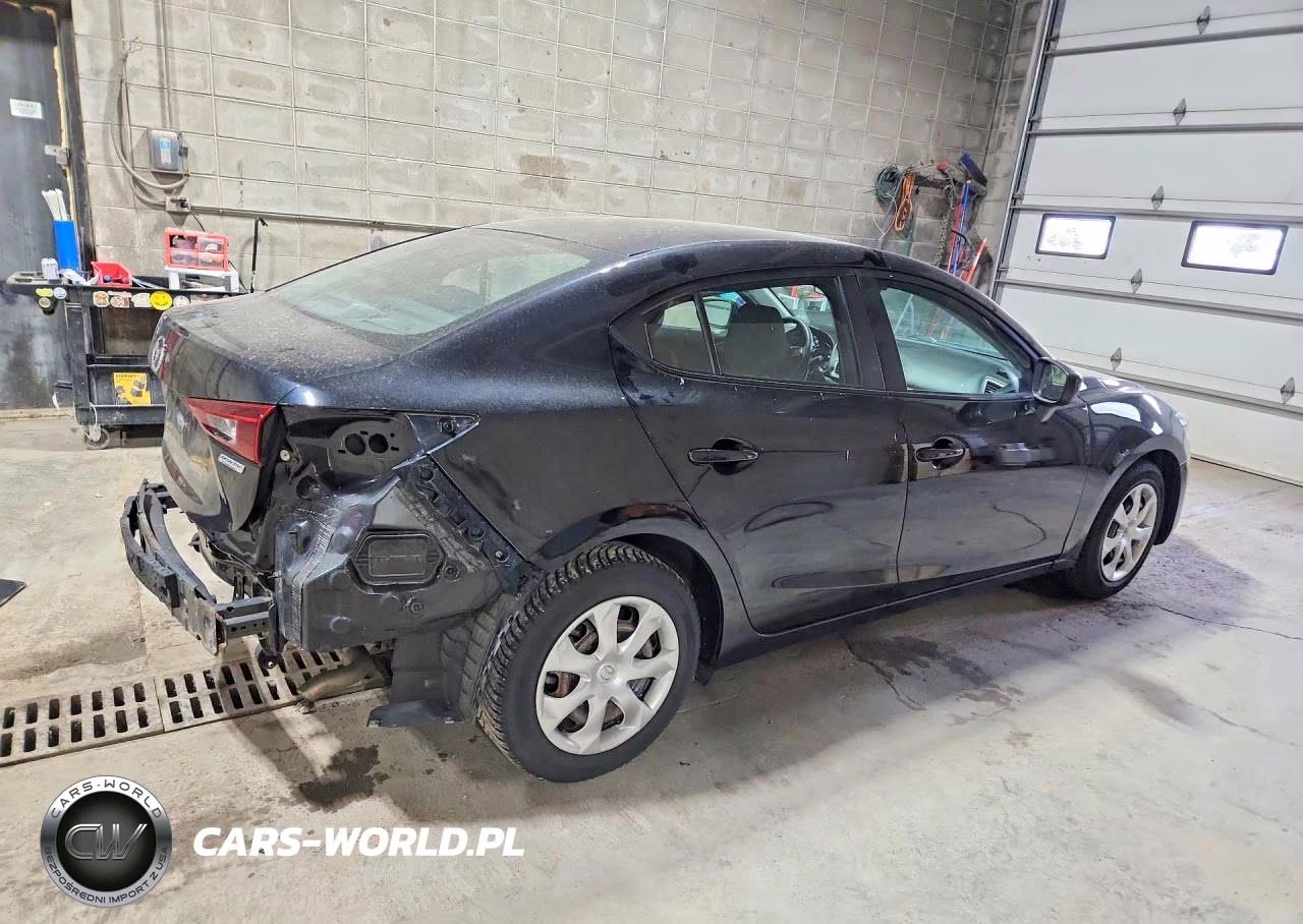 2018 Mazda 3 Sport VIN:3MZBN1U73JM225807 - 3