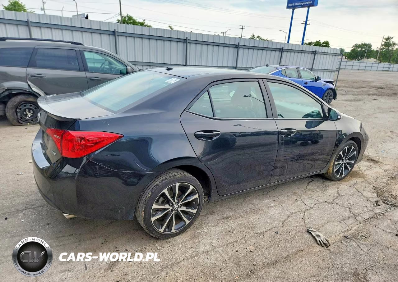 2017 Toyota Corolla Xse VIN:2T1BURHE6HC840139 - 3