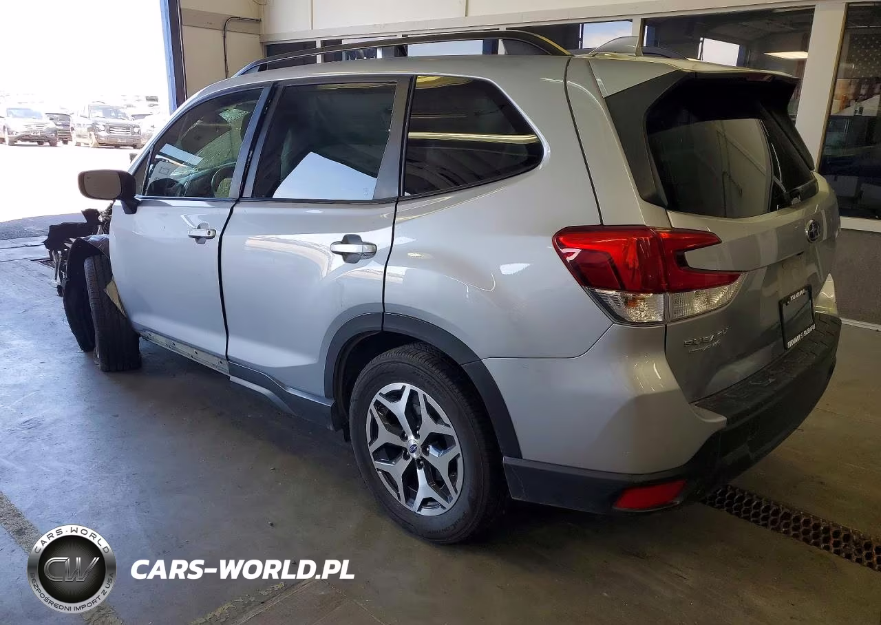 2021 Subaru Forester Premium VIN:JF2SKAJC1MH556442 - 2