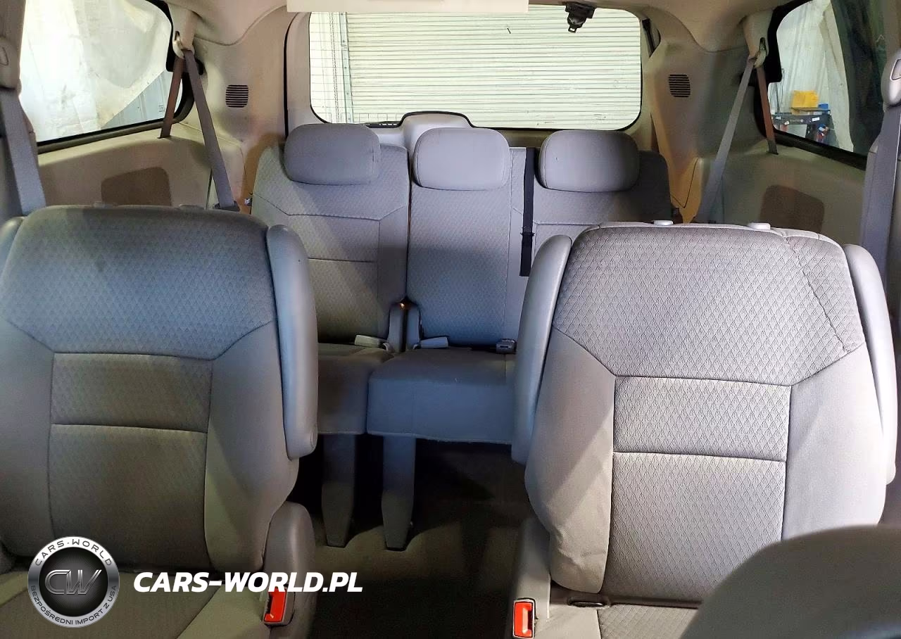 2008 Chrysler Town & Country Touring VIN:2A8HR54P38R839406 - 10