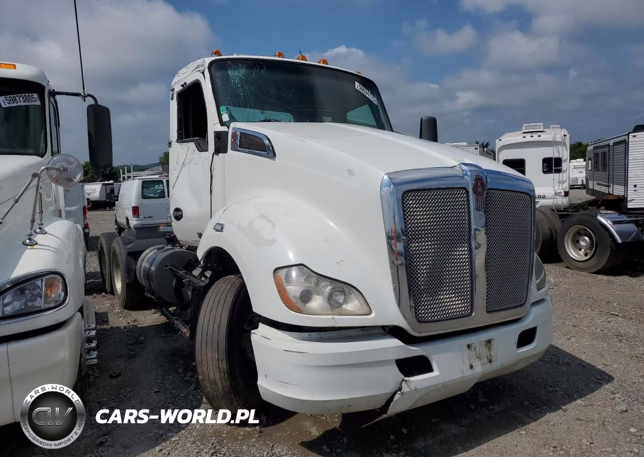 2018 Kenworth T680 Semi Truck