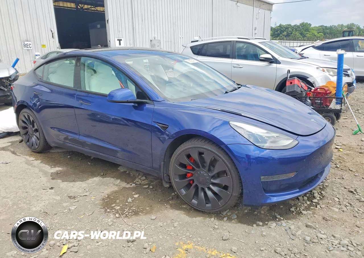 2023 Tesla Model 3 VIN:5YJ3E1EC9PF472300 - 4