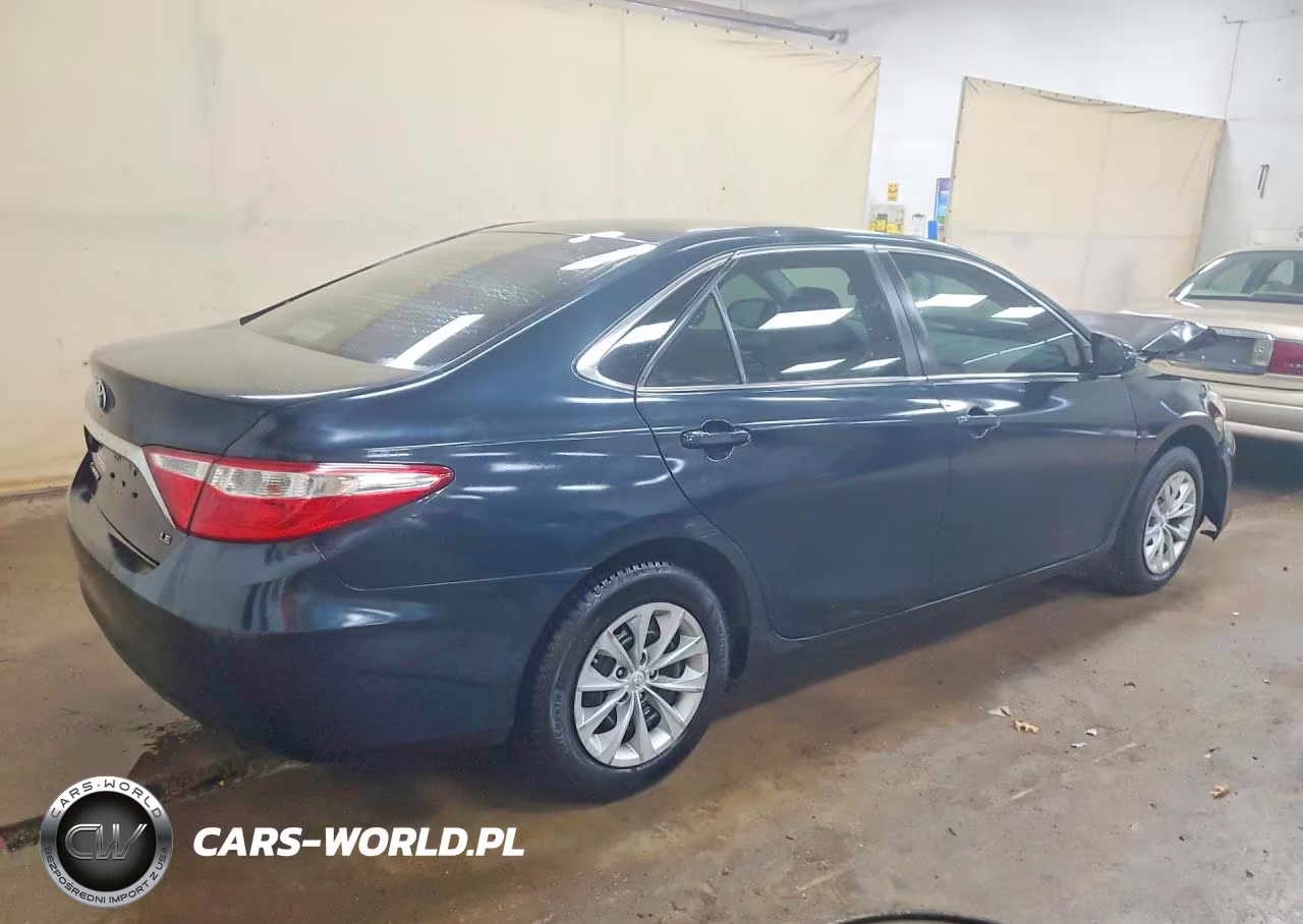 2017 Toyota Camry Le VIN:4T1BF1FK1HU754157 - 3