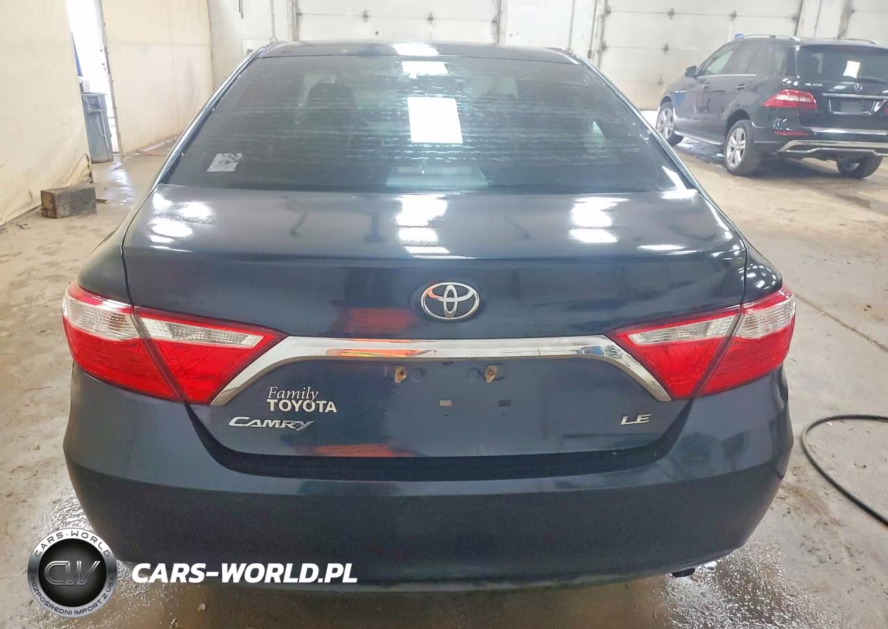 2017 Toyota Camry Le VIN:4T1BF1FK1HU754157 - 6
