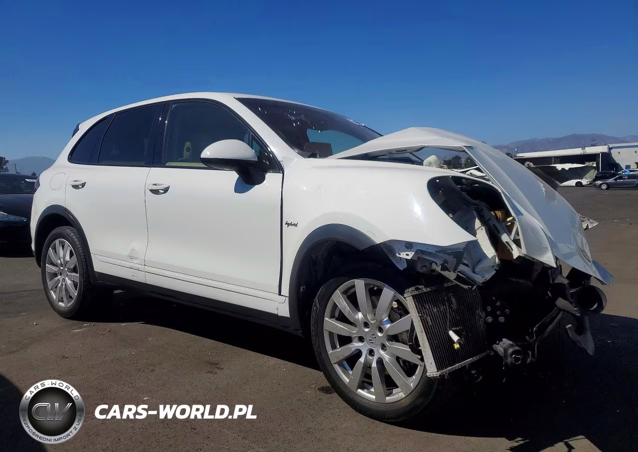 2012 Porsche Cayenne S Hybrid VIN:WP1AE2A24CLA93947 - 4