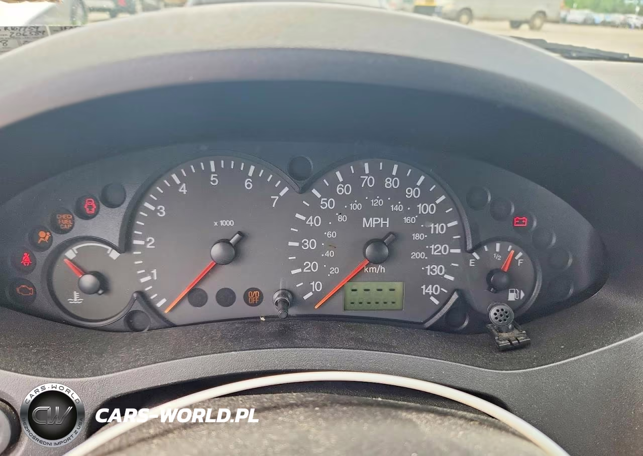 2005 Ford Focus Zx5 VIN:3FAFP37N55R107759 - 9