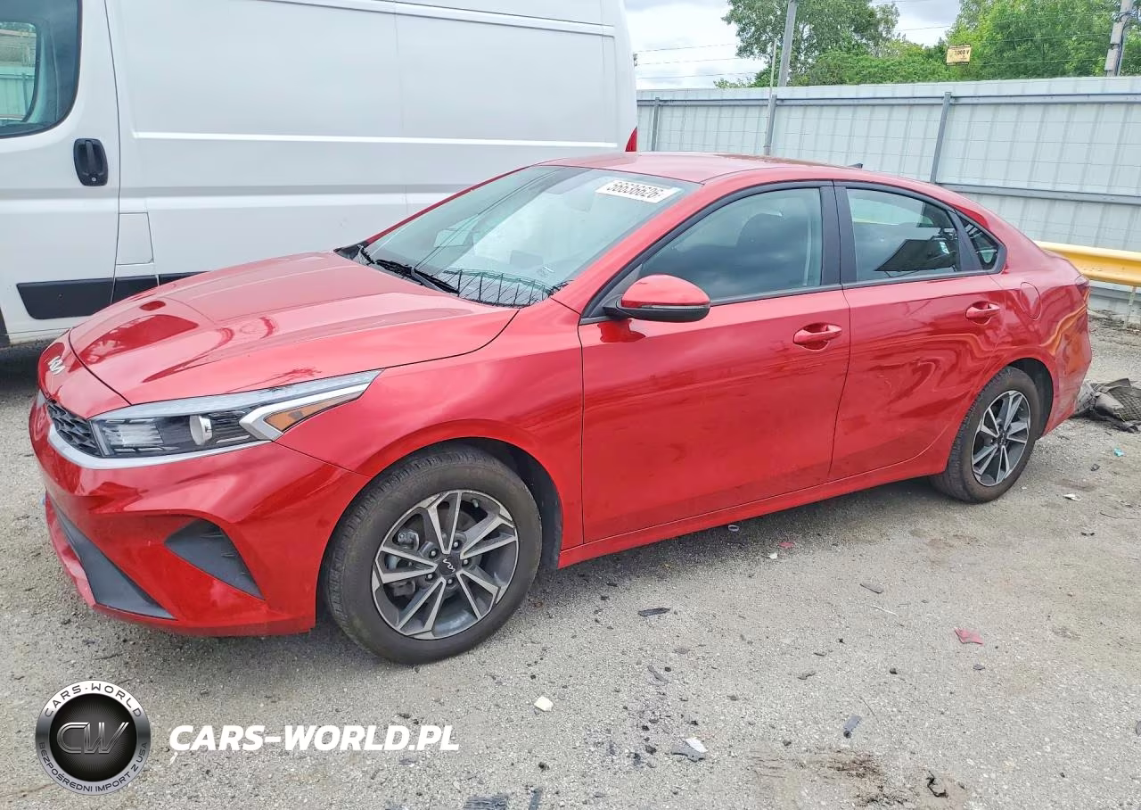 2024 Kia Forte Lxs – zdjęcie 1 z 12