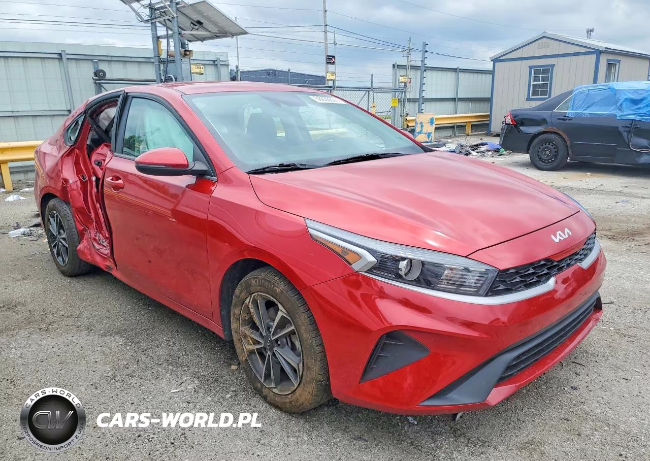 2024 Kia Forte Lxs VIN:3KPF24AD4RE741298 - 4