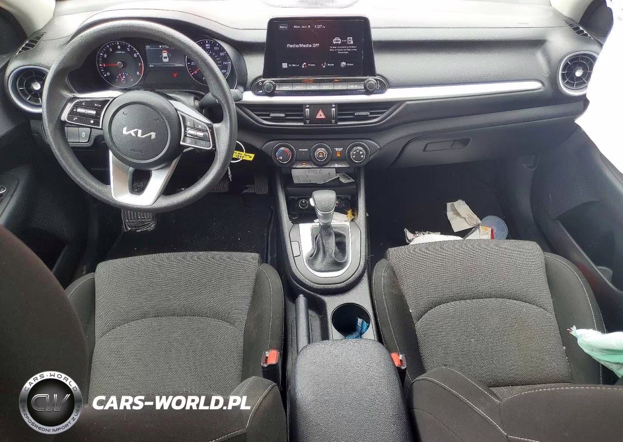 2024 Kia Forte Lxs VIN:3KPF24AD4RE741298 - 8