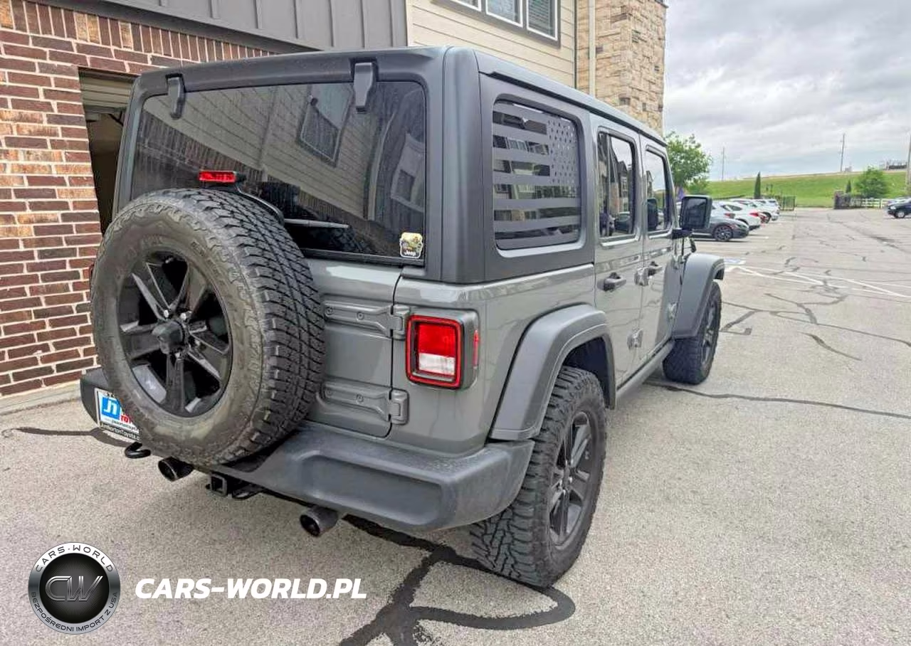 2021 Jeep Wrangler Unlimited Sport VIN:1C4HJXDG9MW590508 - 4