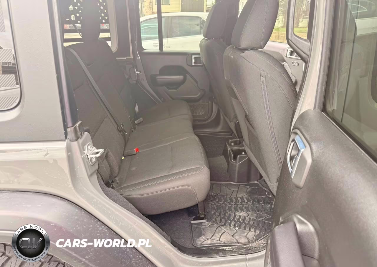 2021 Jeep Wrangler Unlimited Sport VIN:1C4HJXDG9MW590508 - 6