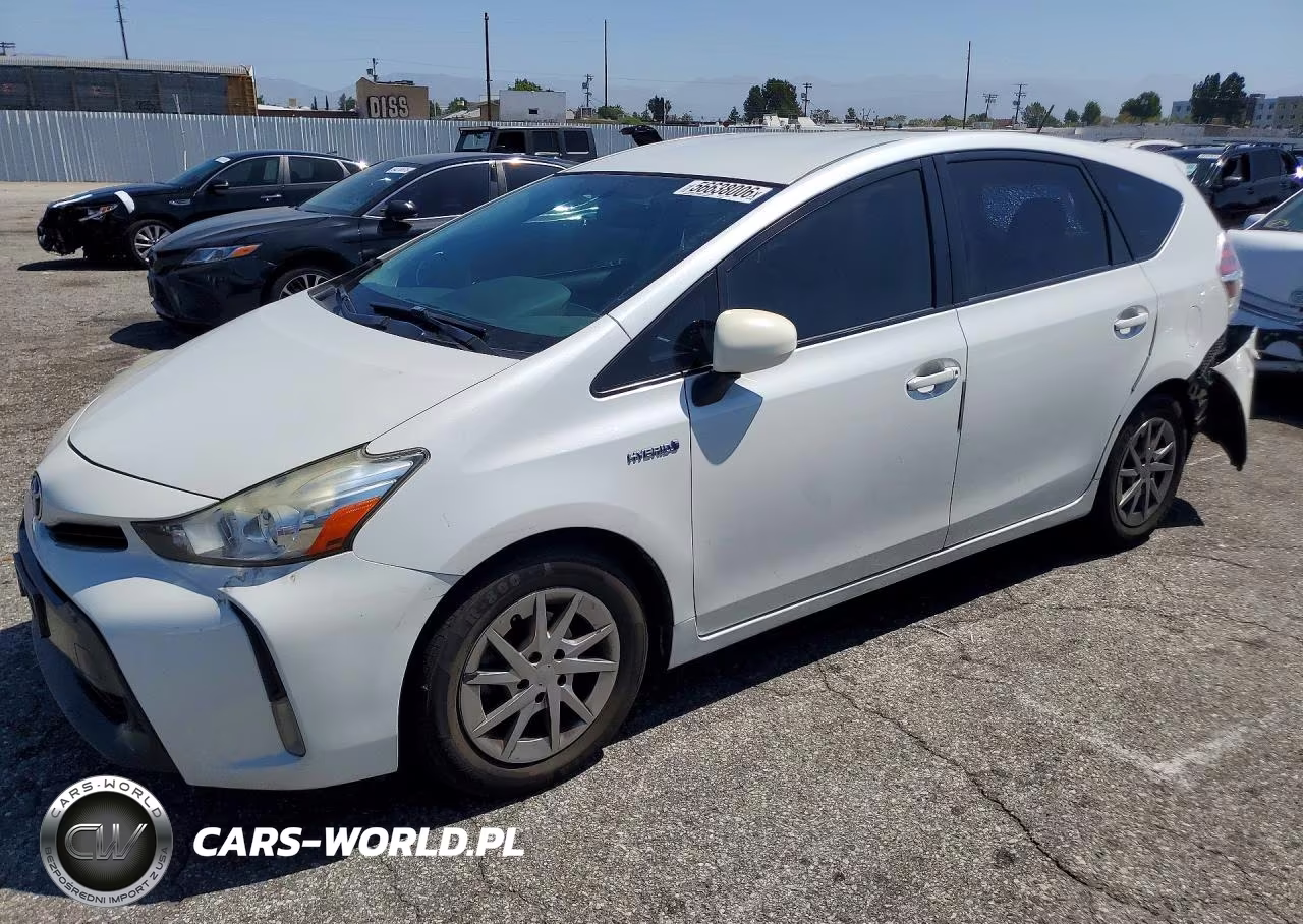 2015 Toyota Prius V Four – zdjęcie 1 z 13