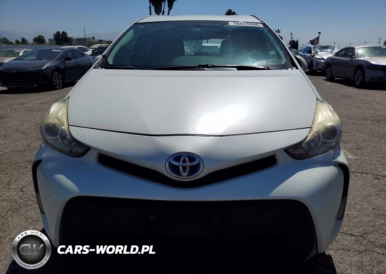 2015 Toyota Prius V Four VIN:JTDZN3EU9FJ029439 - 5