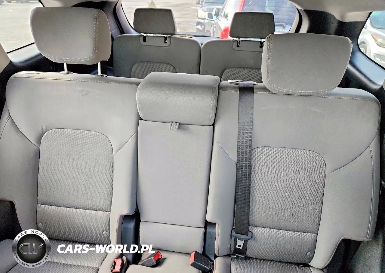 2017 Hyundai Santa Fe Se VIN:KM8SMDHF1HU206067 - 10