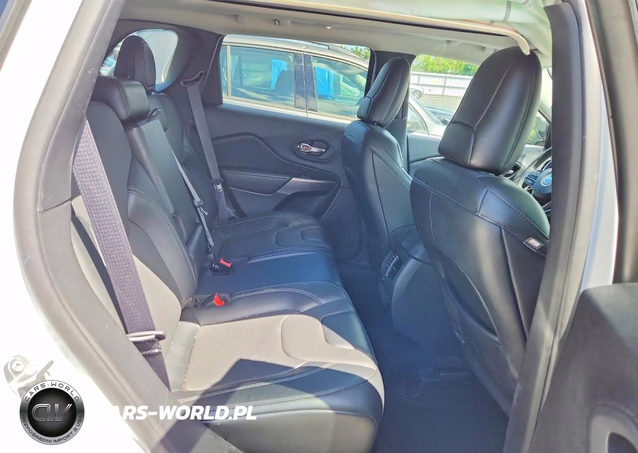 2022 Jeep Cherokee Latitude Lux VIN:1C4PJMMX5ND510869 - 11
