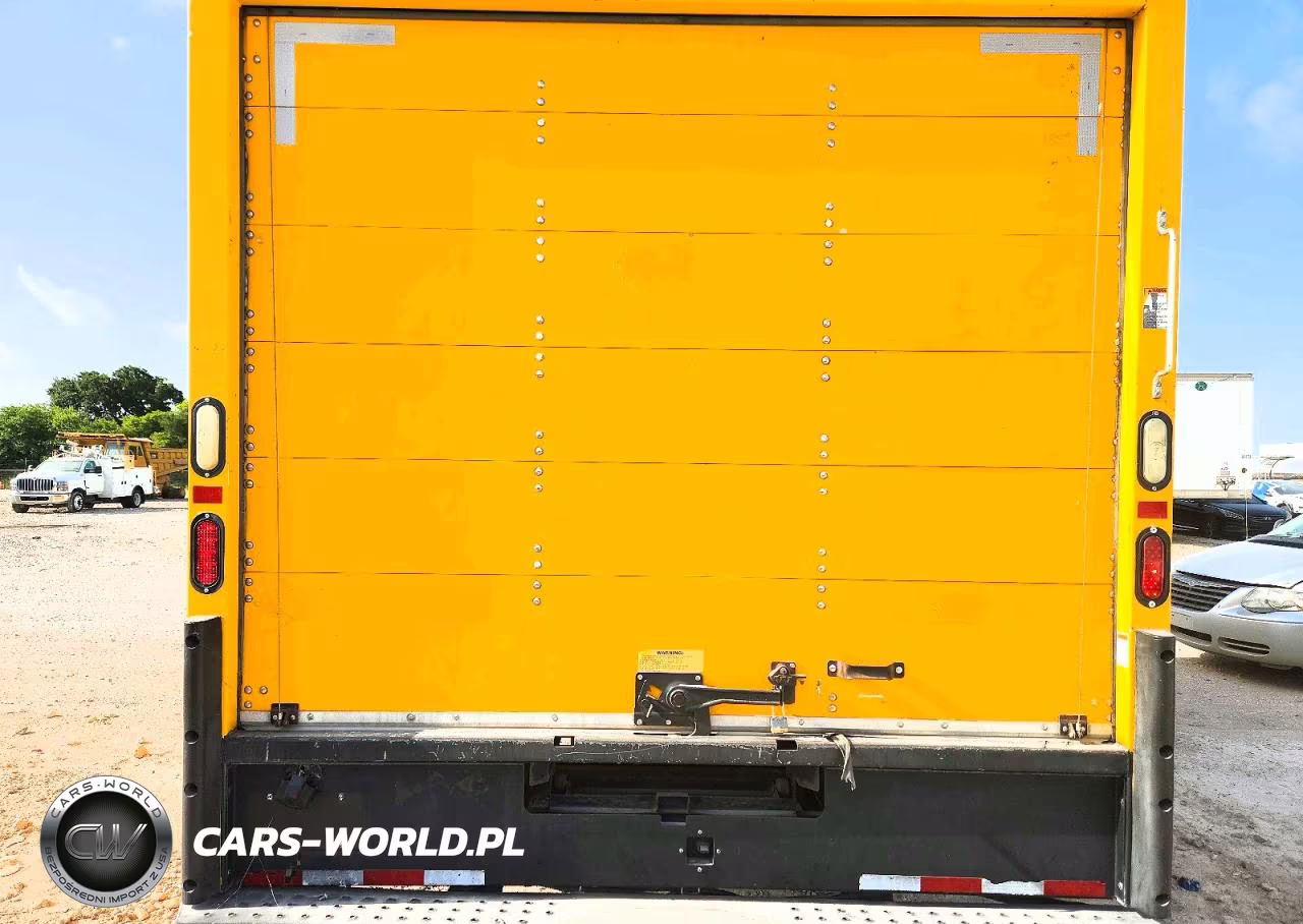 2015 GMC Savana Cutaway G3500 VIN:1GD374CG2F1168312 - 10