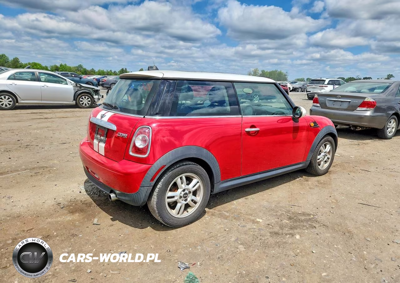 2013 Mini Cooper VIN:WMWSU3C51DT374141 - 3