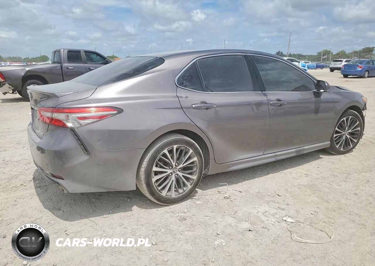 2018 Toyota Camry Se VIN:4T1B11HK2JU005241 - 3