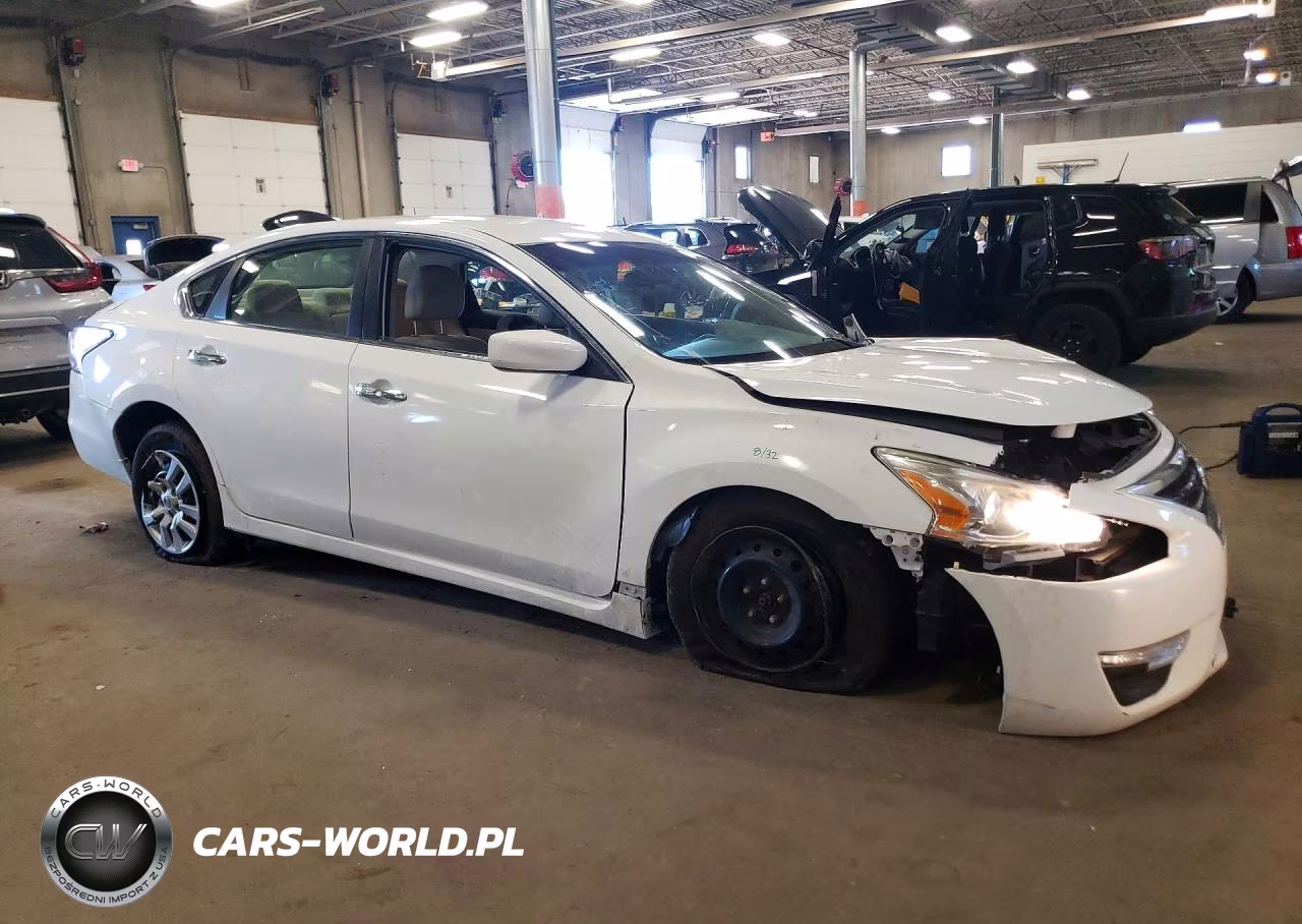 2015 Nissan Altima 2.5 VIN:1N4AL3APXFC275655 - 4