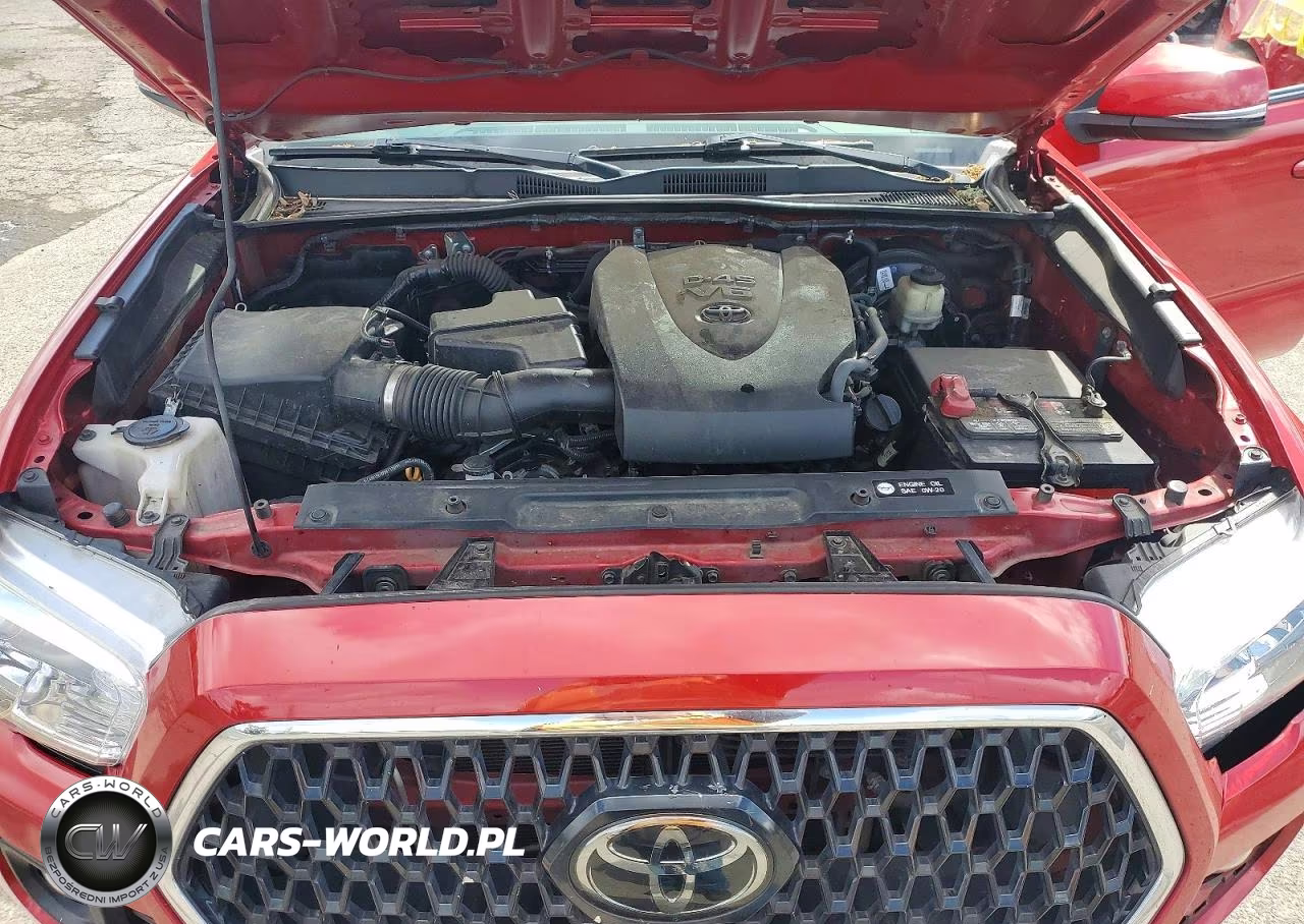 2018 Toyota Tacoma Trd Sport VIN:3TMCZ5AN8JM128415 - 11