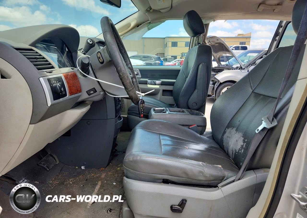 2008 Chrysler Town & Country Touring VIN:2A8HR54P58R143484 - 7